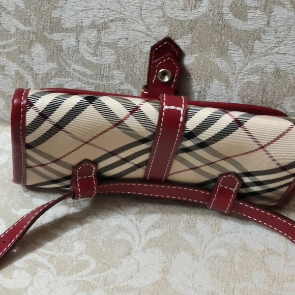 BURBERRY BLUE LAPEL CONVERTIBLE PURSE WALLET WAIST BAG
